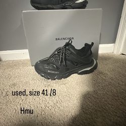 Led Balenci’s track