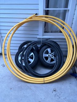1 1/4 Inch Yellow Poly Gas Line Pipe 85ft