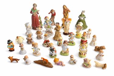 Lot of Decorative Figures - Porcelain and Collection