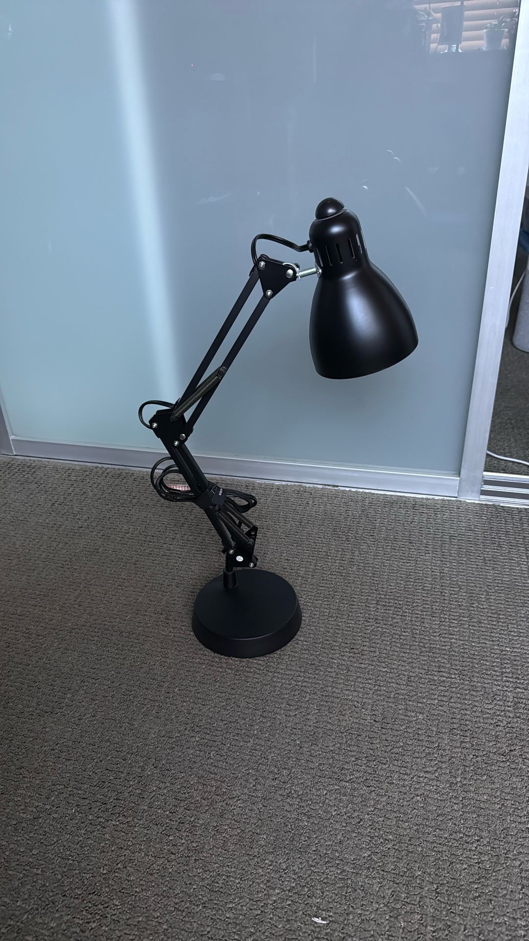 Hampton Bay Desk Light