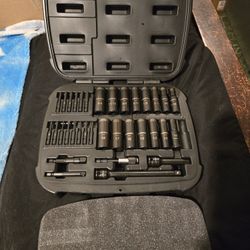 HUSKY 35pc Thin Wall Impact Driver Socket Set