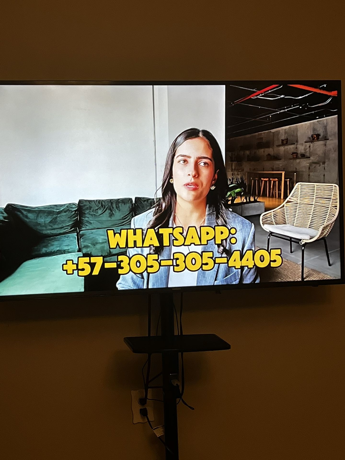 55 Inch Samsung Tv And Rolling Stand