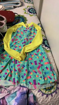 Swim suit