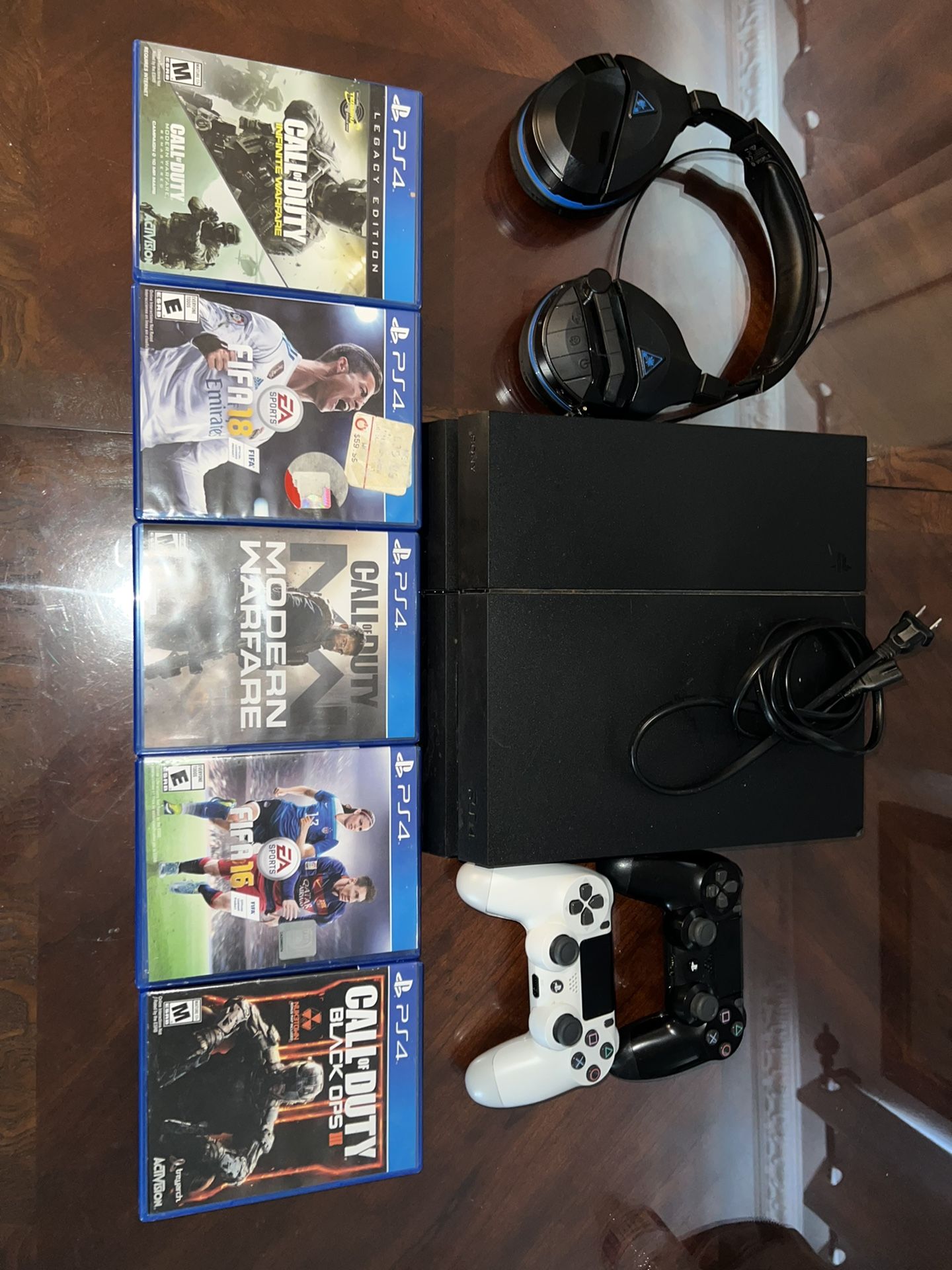 PS4 BUNDLE