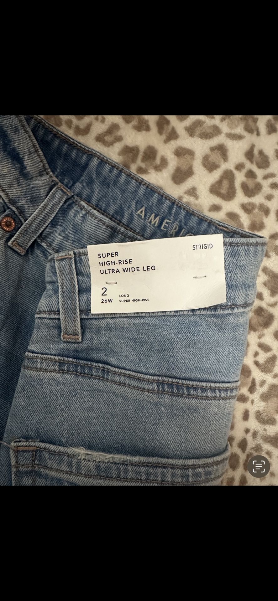 brand new women’s american eagle jeans 2L