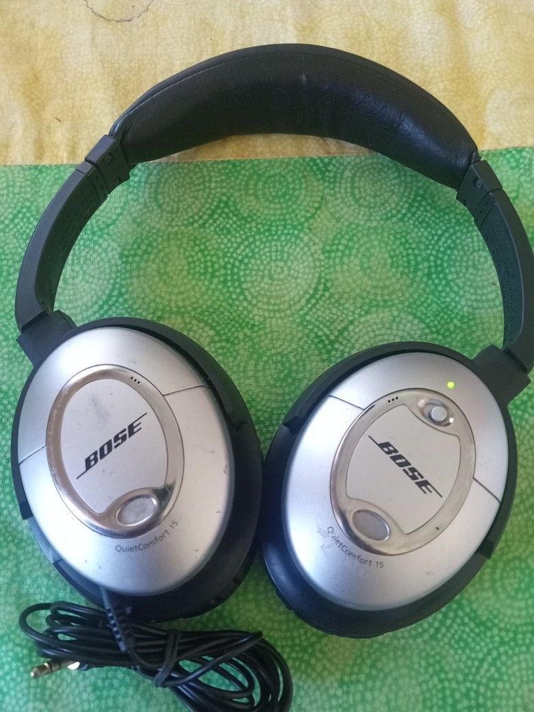 BOSE HEADPHONES WIRED STEREOS no Bluetooth