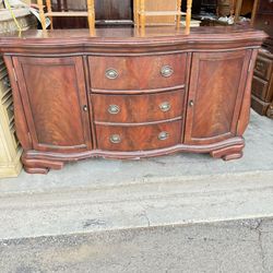 🌹VINTAGE SOLID WOOD BUFFET/DRESSER/7 DRAWER 69” X 20” X 37”