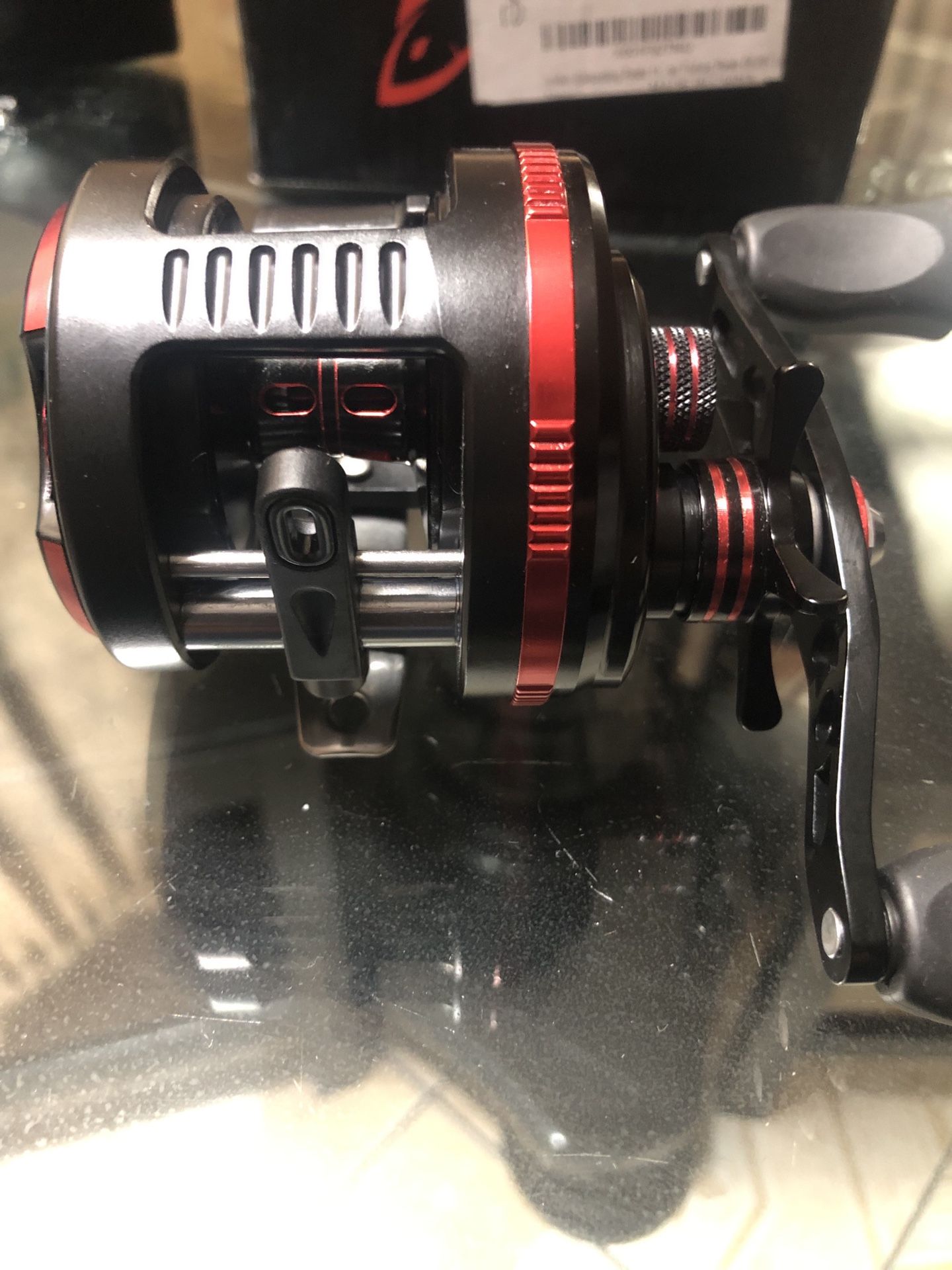 FISHING REEL