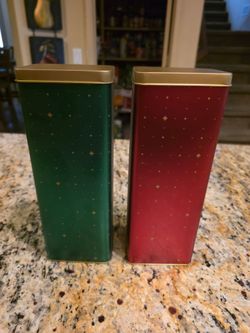 Set of 2 Christmas Decorative Metal Tins, new 10"x3.5"x2.75"