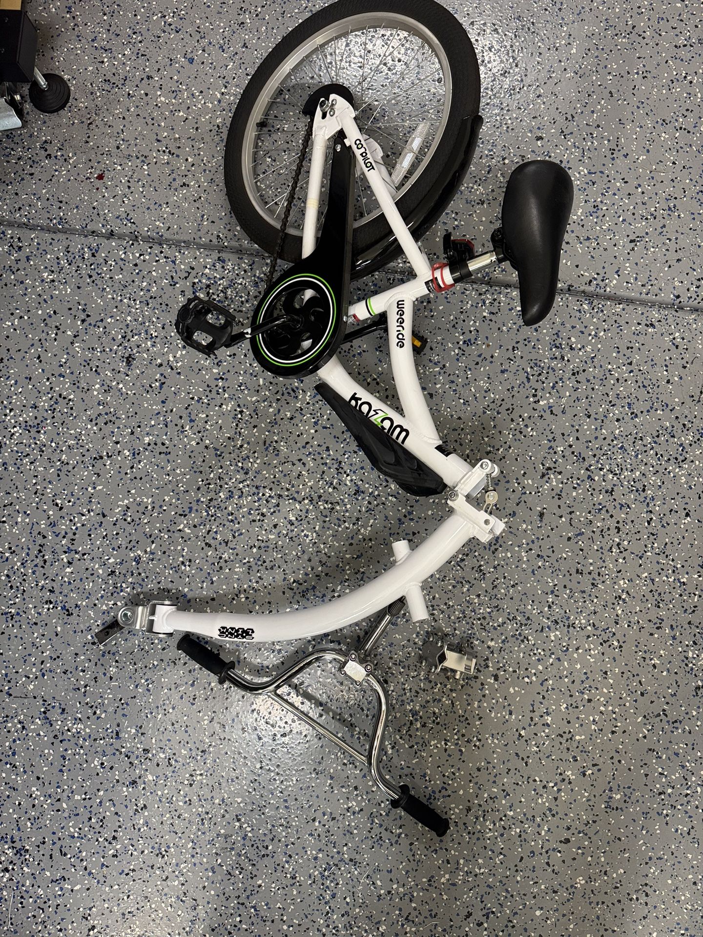 KaZAM Co-Pilot Bike Trailer (20”) – Great Condition