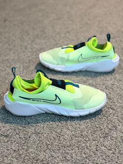 Nike Flexrunners Grade School Size 7