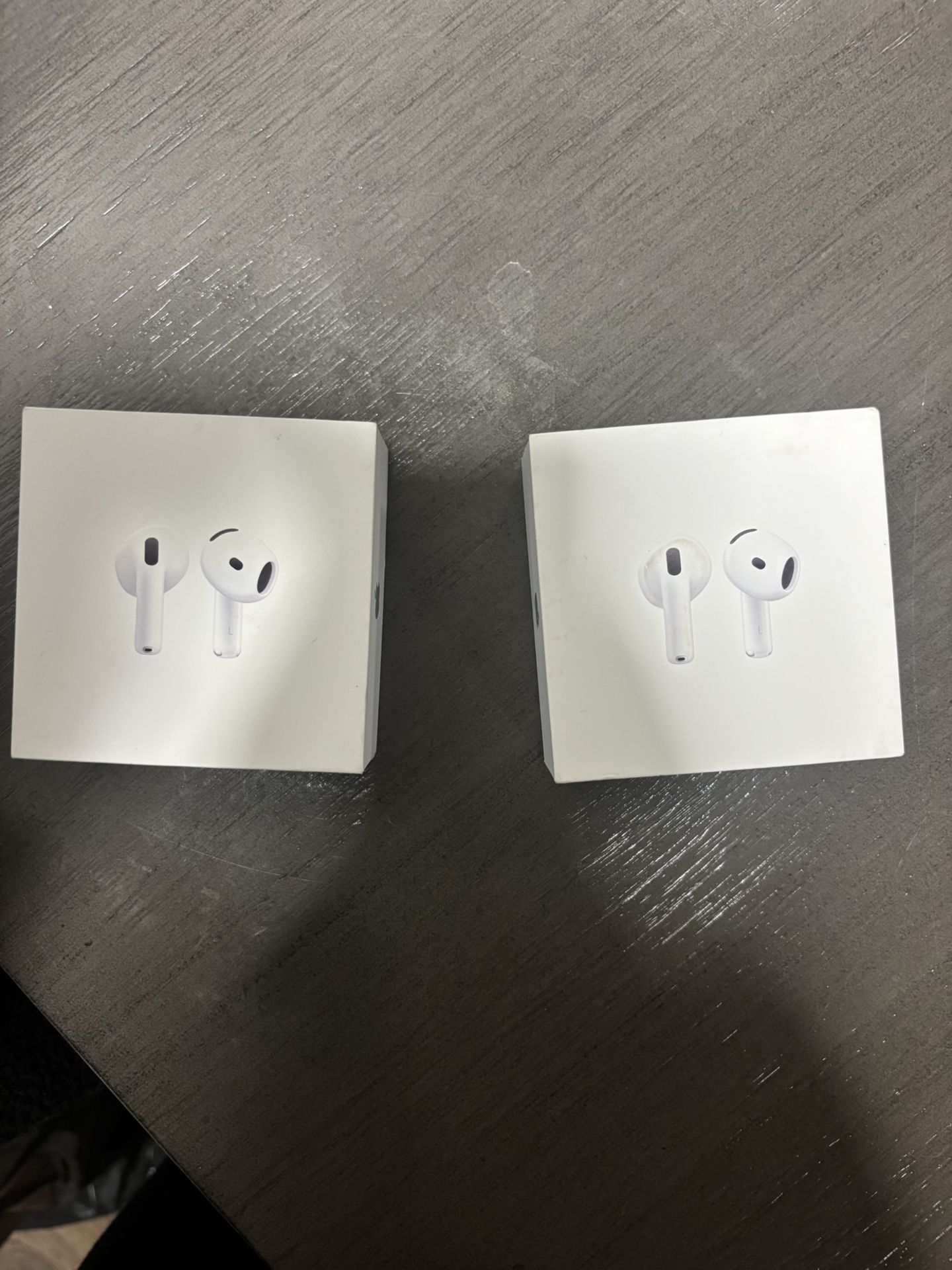 AIRPODS 4