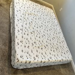 Queen Memory Foam Mattress