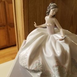 Lladros Figurines- Various Collectable Styles Available 