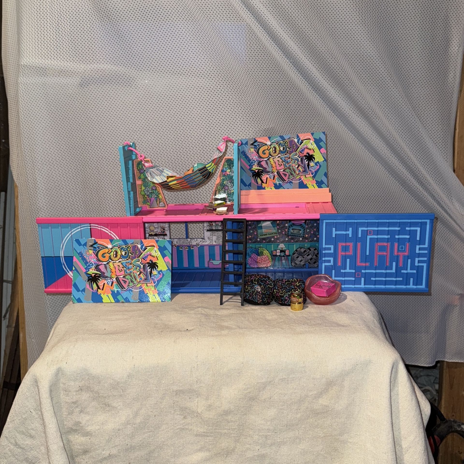 LOL Surprise Clubhouse Playse