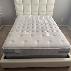 Queen Bed Frame, Mattress, Box Springs Bed Set – Like New