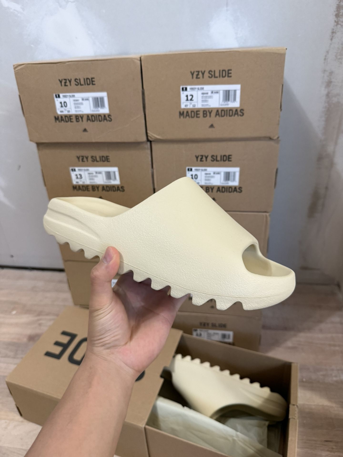 Yeezy Slide Bone