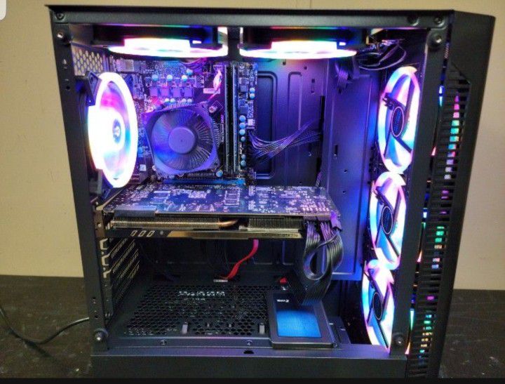 Gaming PC ...My Wife Gave Birth To New Baby, So I'm giving This to First Person to Message My Cellphone number 909ttt265ttt3908💢💢