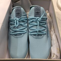 Pharrell Williams 2018 ICE BLUE NEVER WORN ORIGINAL BOX 
