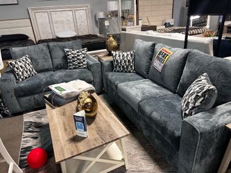 Stunning sofa set! $1299 🛋️✨ Any fabric & color!