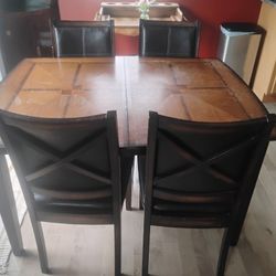 Dining Table With Chairs. 3 Leafs For Big Partys