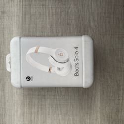 Beats Solo 4