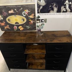 Dresser / Tv Stand 