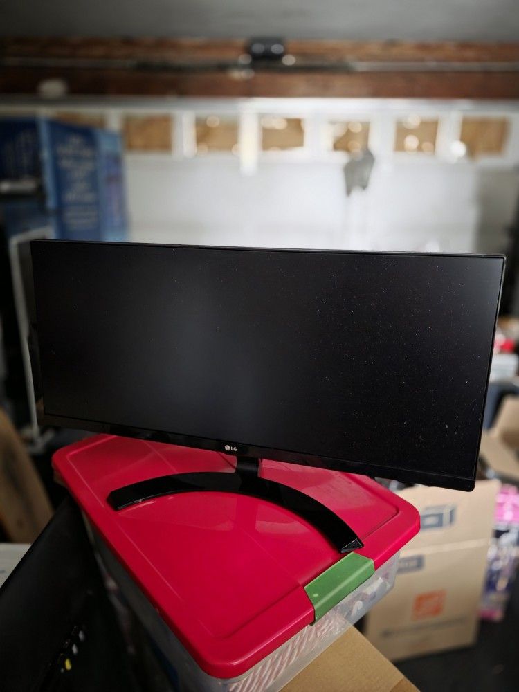 LG Ultra wide Monitor 1080p 29inch