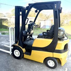 YALE FORKLIFT  2010 GOOD CONDITION 7,500