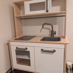 Free Ikea Kitchen 