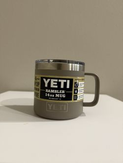 YETI 14 oz Mug with Lid – Excellent Condition