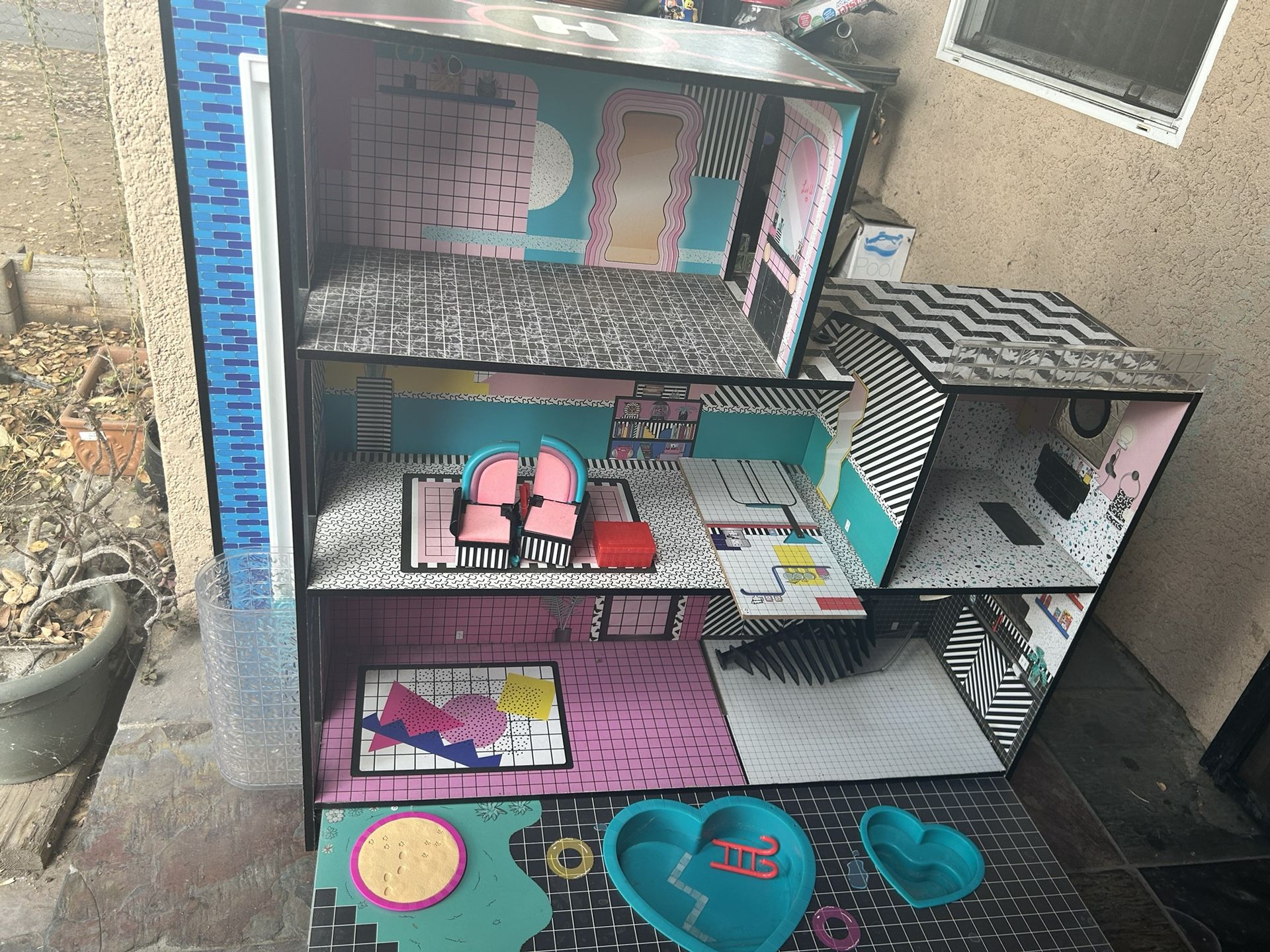 LOL Surprise OMG House Dollhouse