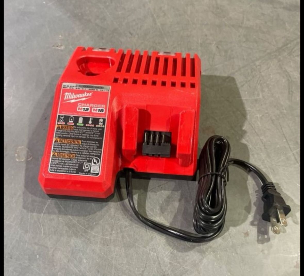 Milwaukee New Charger