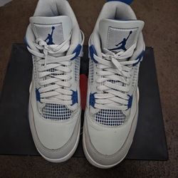 Air Jordan 4 "Military Blue"