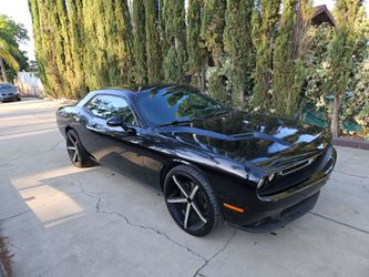2015 DODGE CHALLENGER SPORT COUPE! 30 MPG!CLEAN TITLE,SMOGGED,2027 MARCH TAGS