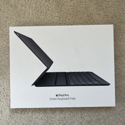 Apple iPad Pro 3rd Gen 12.9 Keyboard Case Smart Keyboard Folio