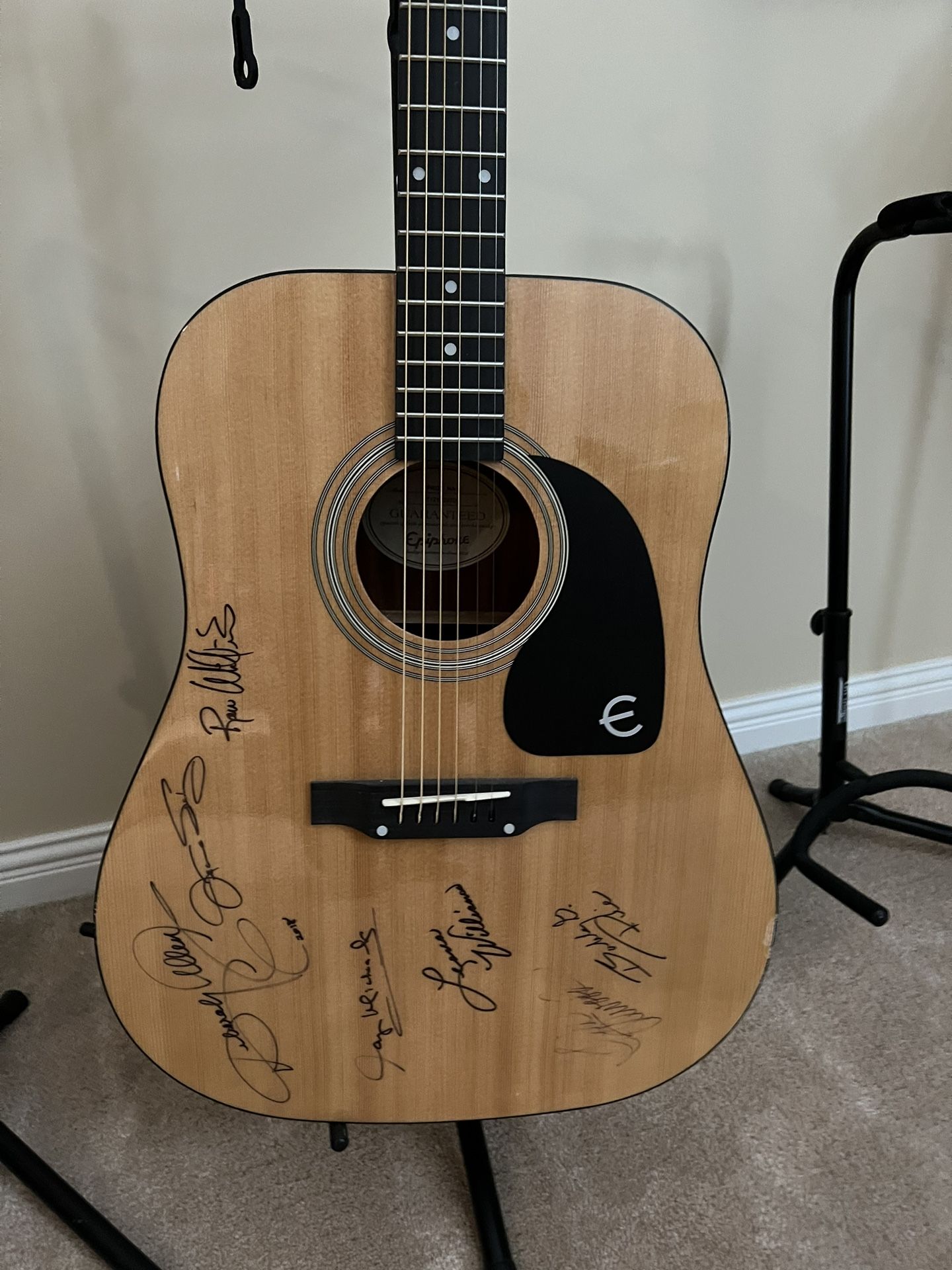Epiphone Guitar, Signed: Debra Allen, Leona & Ron Williams, Tim Atwood, Bobby G Rice