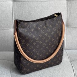 Discontinued Louis Vuitton Monogram Canvas Looping GM Bag in Excellent Like New Condition
