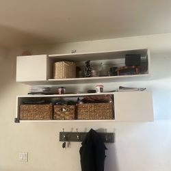 🪵 Modern Floating Wall Shelves – $40 (Venice)