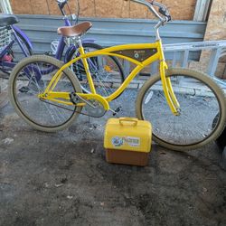 Special Edition Carte Blanca Beach Cruisers Have 2 And Matching Vintage Cooler