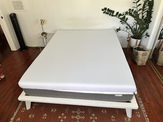 Mid-Century Style Platform Bed & Frame
