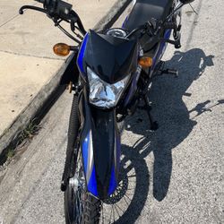 250 Street Legal Dirt Bike 
