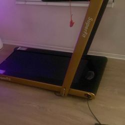 🏃‍♀️ SuperFit Foldable Treadmill – Great Condition! 🏃‍♂️ - $180 (OBO)
