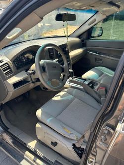 Jeep Cherokee Laredo 2006