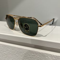 NEW original Ray Ban