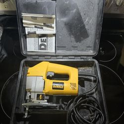 Dewalt DW318 Jigsaw