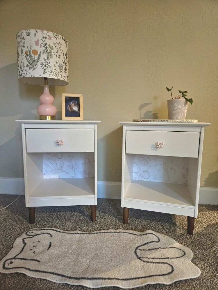 Adorable Modern×Vintage Style Night Stands / End Tables