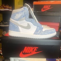Jordan Retro 1 Hyper Royal 