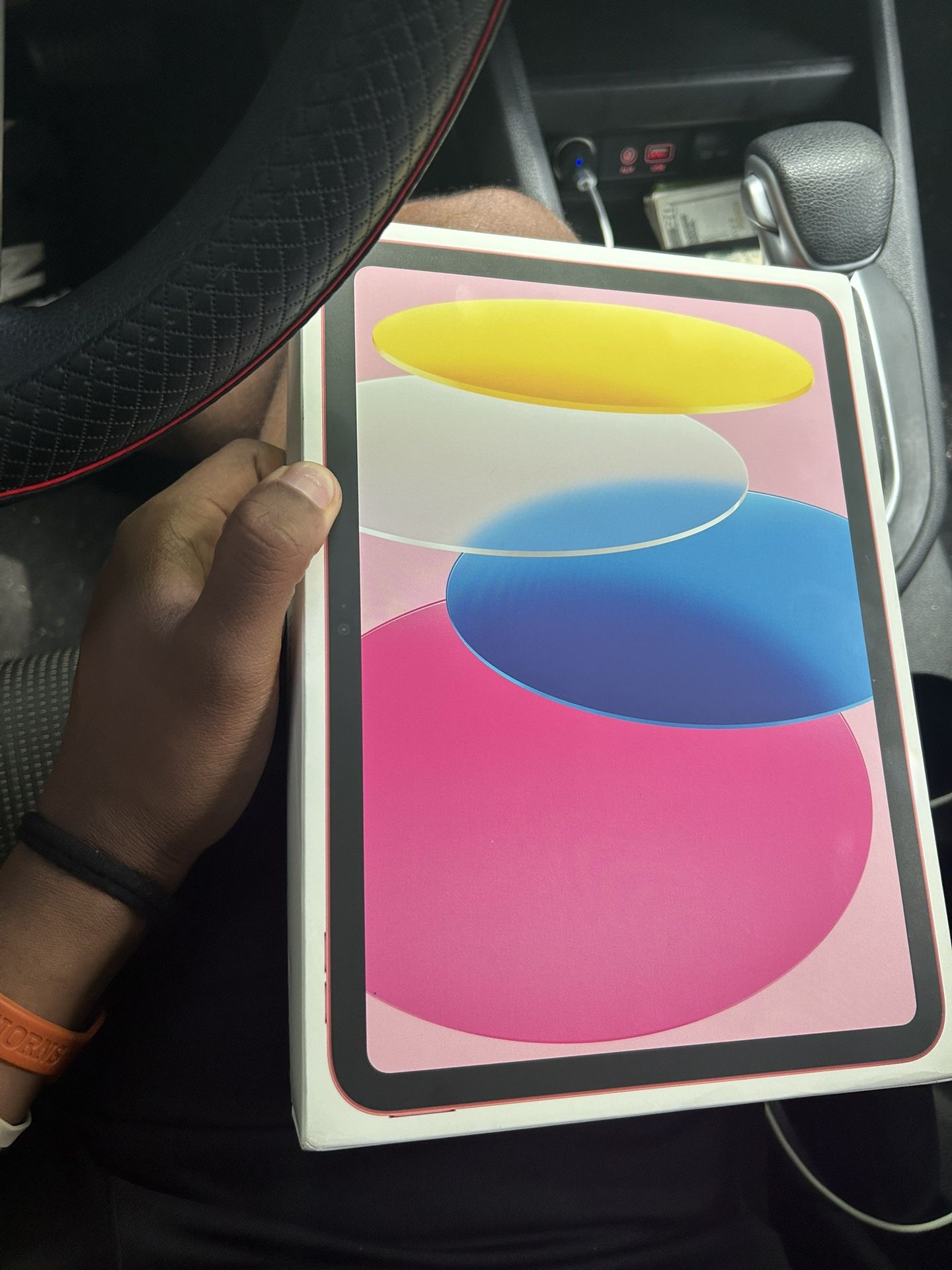 Apple iPad 256GB Brand New: with A14 Bionic chip, 10 9-inch Liquid Retina Display,, Wi-Fi 6, 12MP front/12MP Back Camera