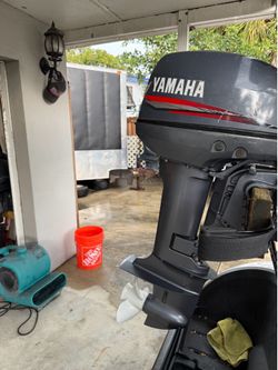 15Hp Yamaha 2001 short shaft runs great